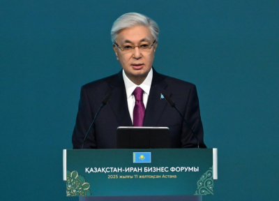 Токаев и Пезешкиан приняли участие в казахско-иранском бизнес-форуме